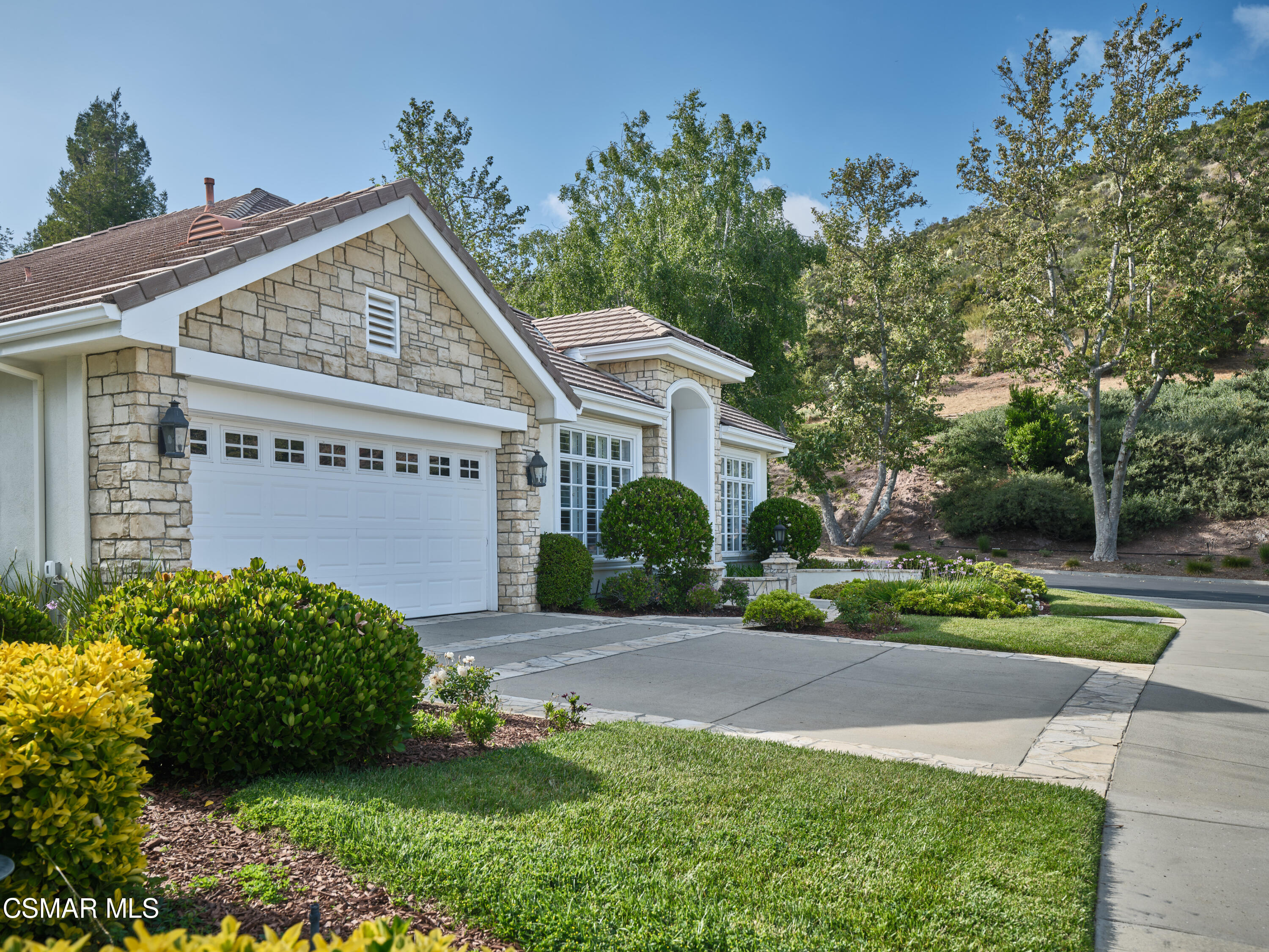 1613 Oakcottage Court