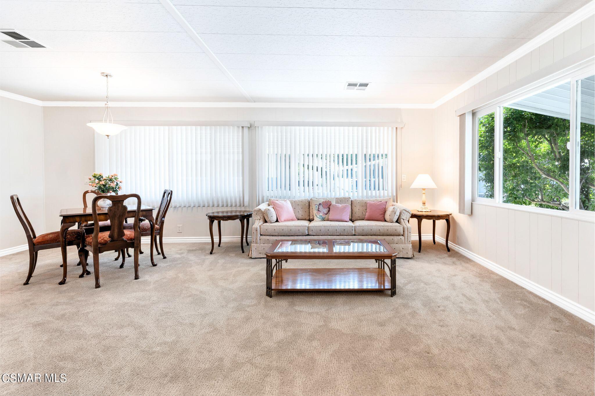 2569 Thunderbird Drive, 112