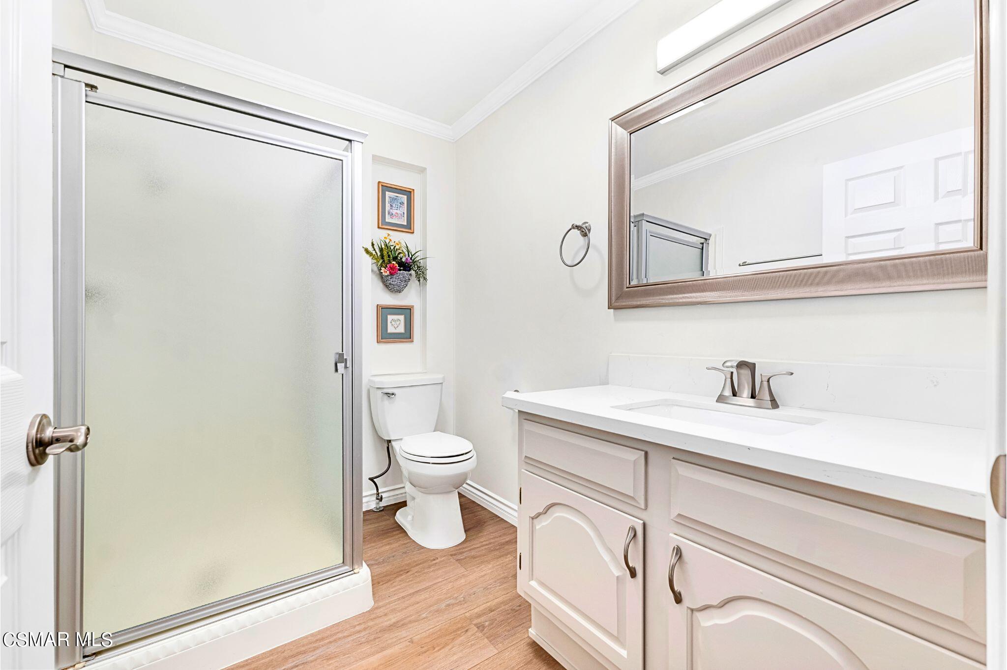 2569 Thunderbird Drive, 112