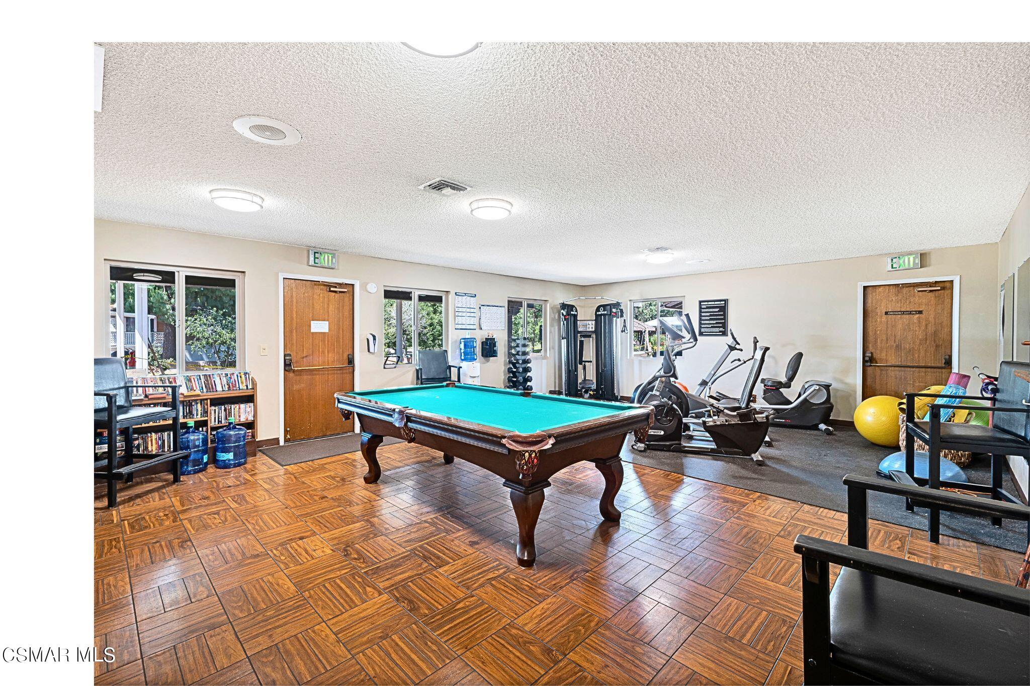 2569 Thunderbird Drive, 112