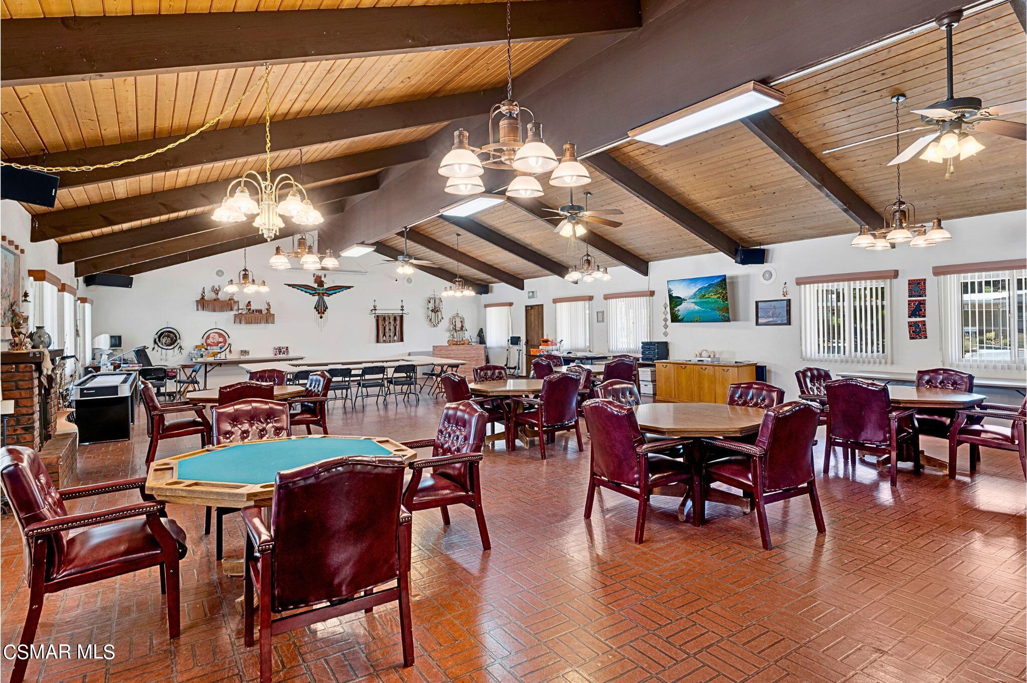 2569 Thunderbird Drive, 112