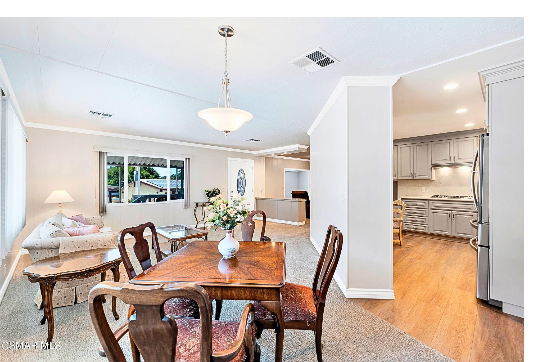 2569 Thunderbird Drive, 112