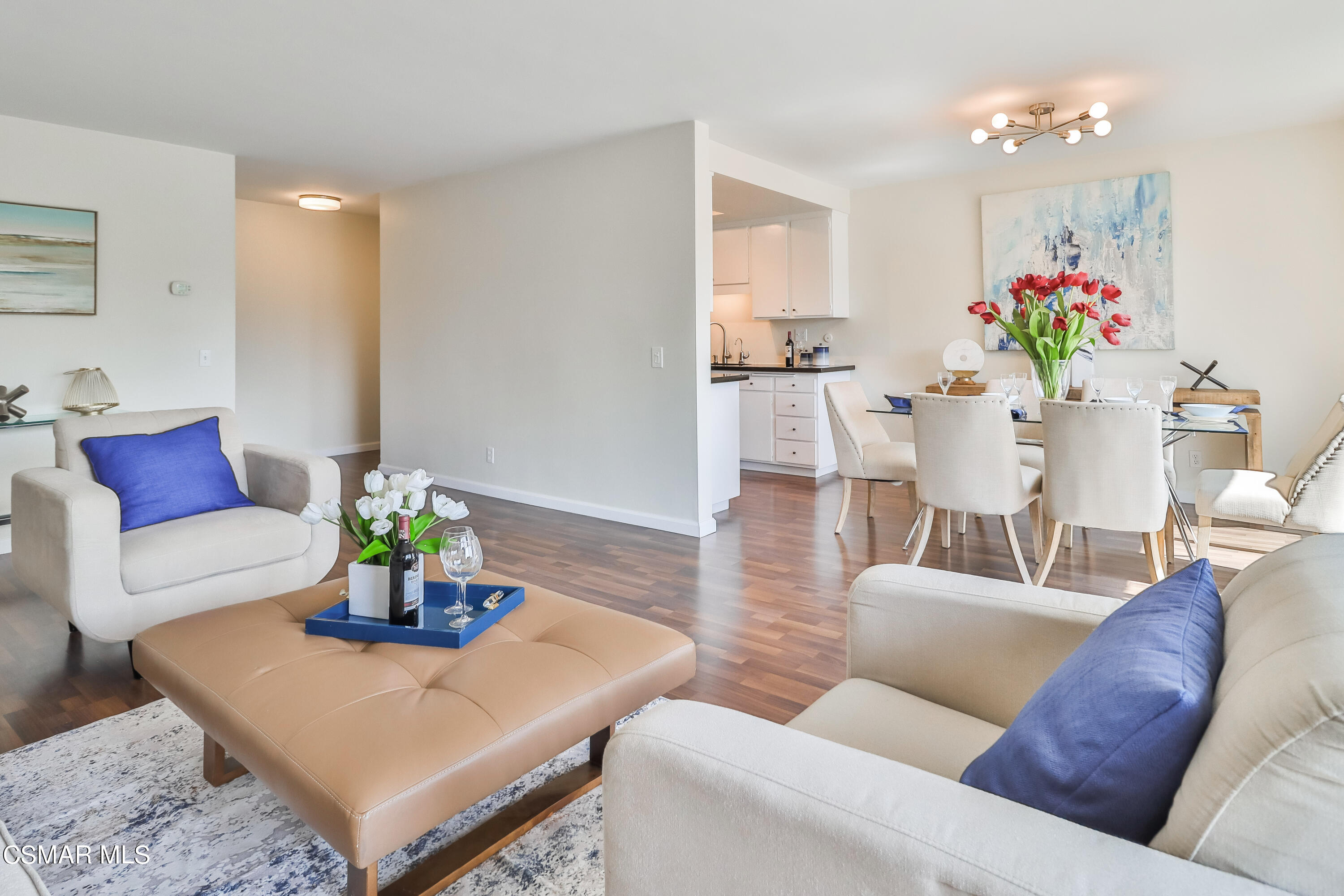 702 Park Avenue, 304