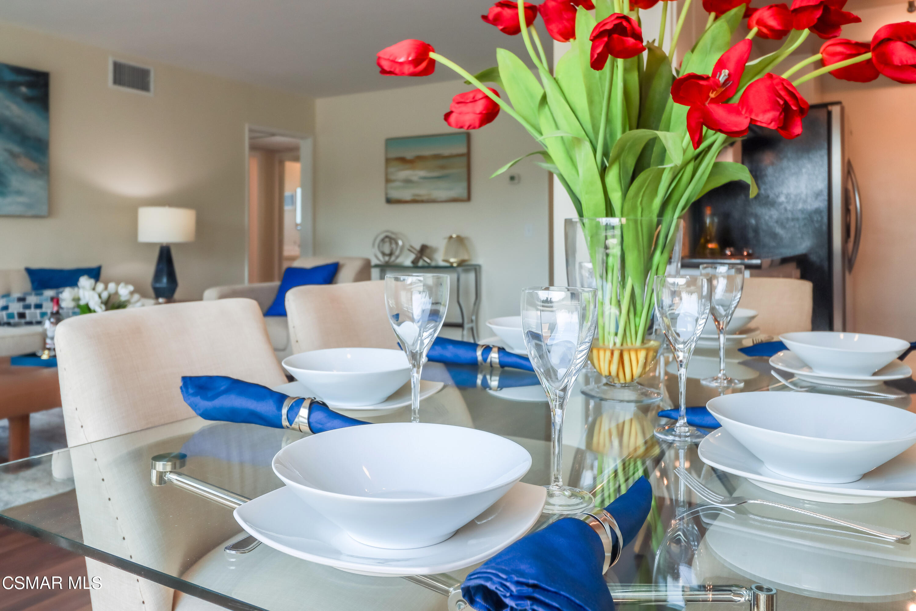 702 Park Avenue, 304