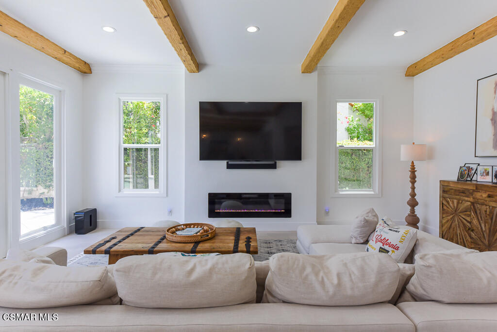 3714 Avenida Callada