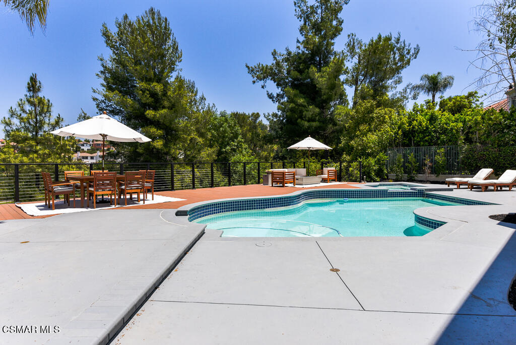 3714 Avenida Callada