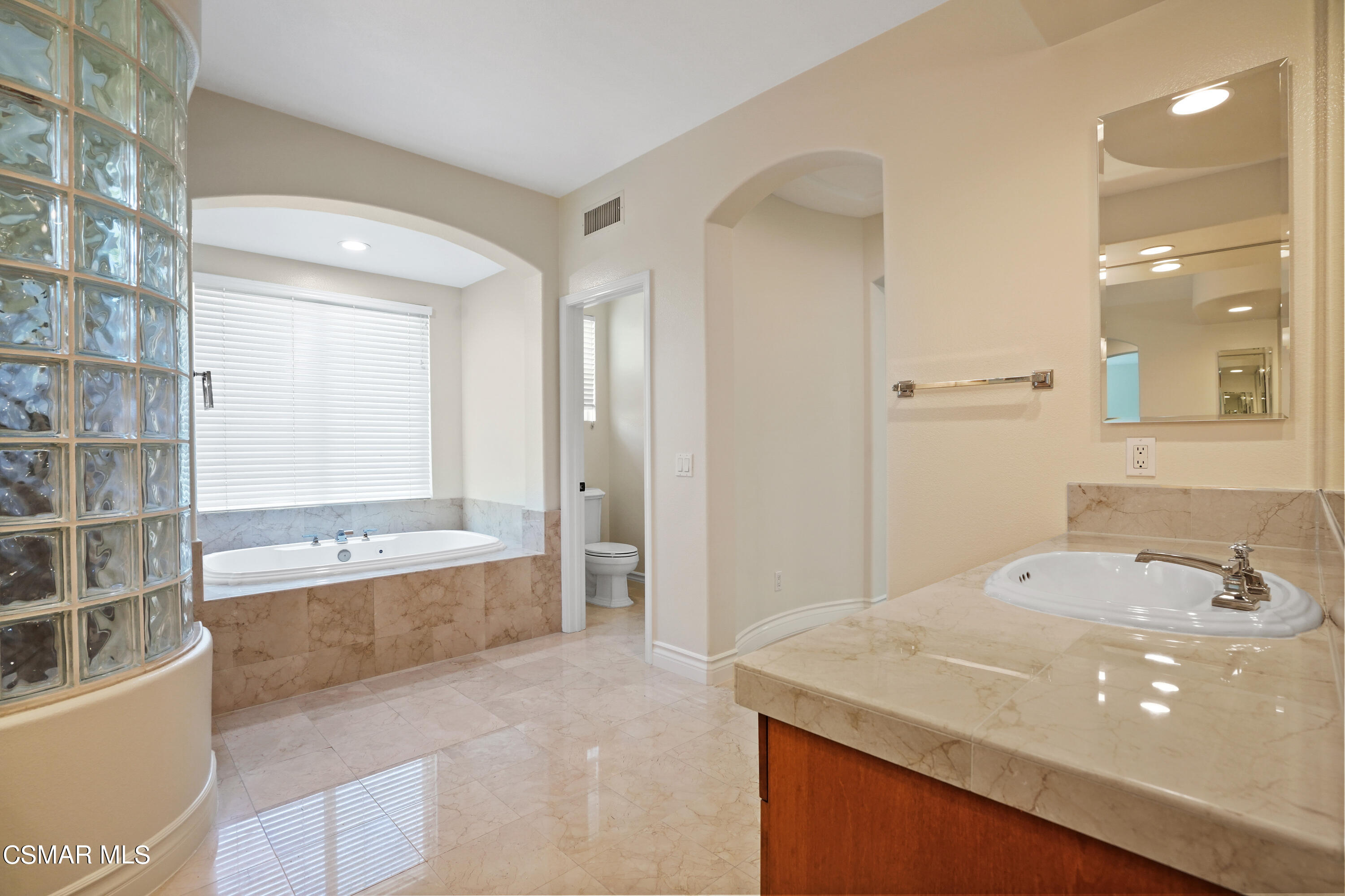 6077 Mandeville Place