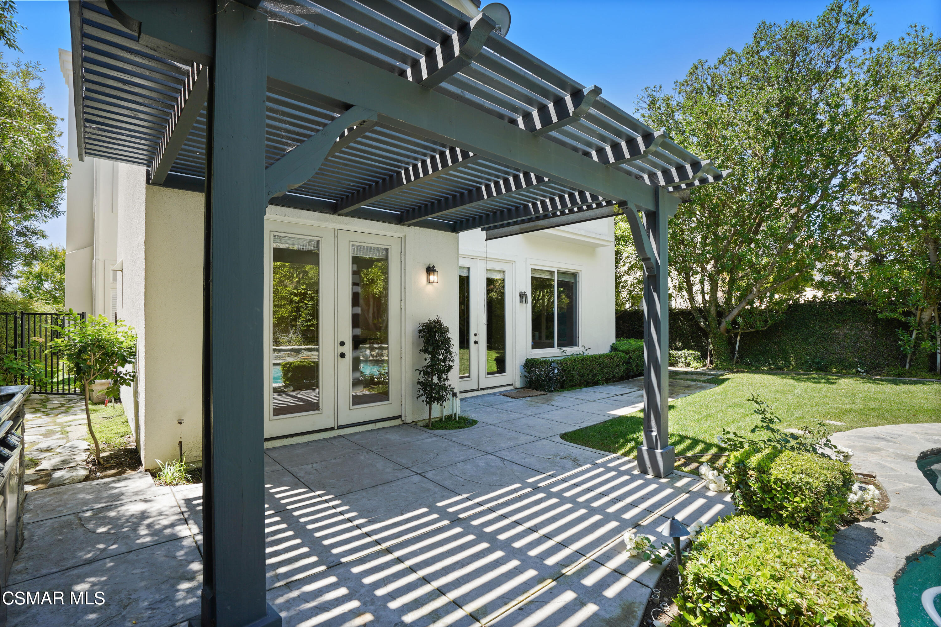 6077 Mandeville Place