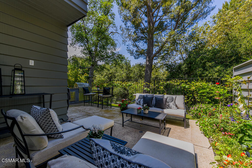 4742 Club View Drive