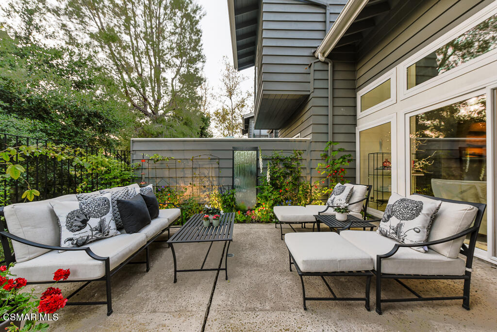 4742 Club View Drive