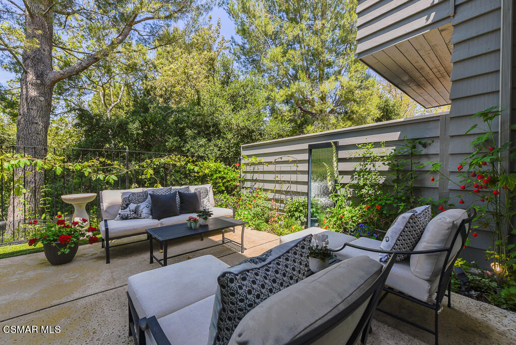 4742 Club View Drive