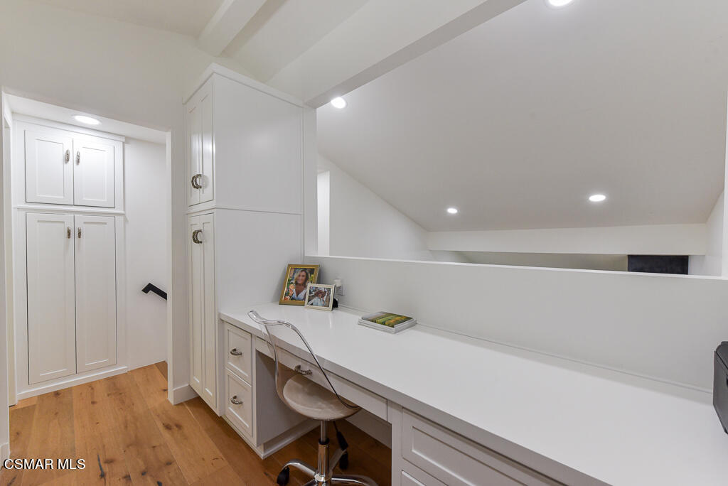 4742 Club View Drive