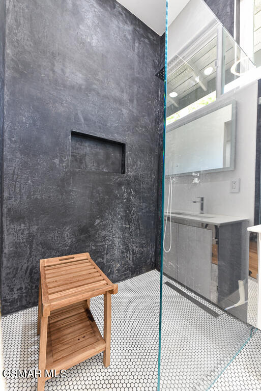 4742 Club View Drive