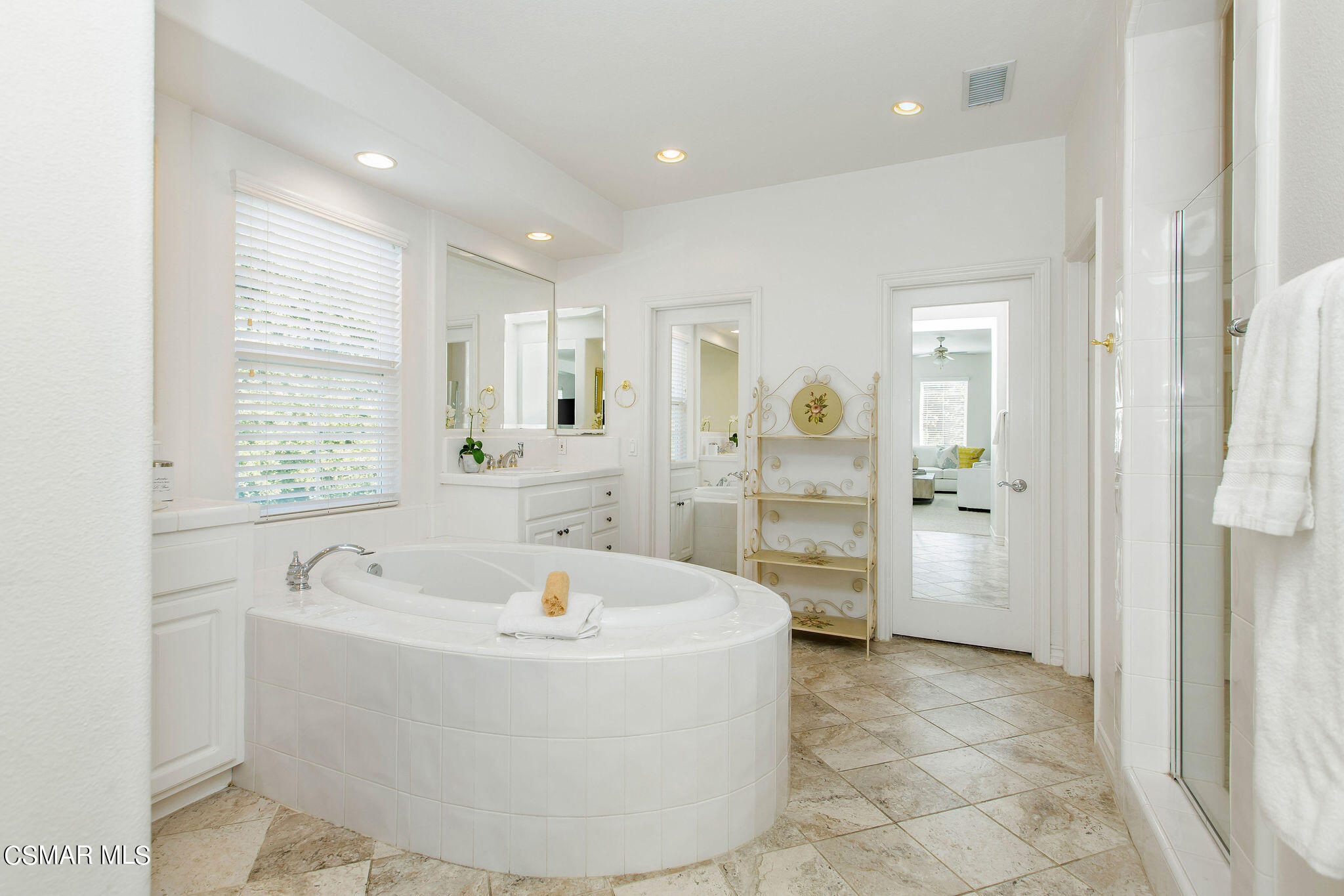 1035 N Country Club Drive