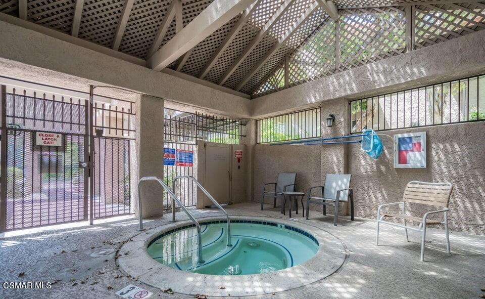 2328 Archwood Lane, 68