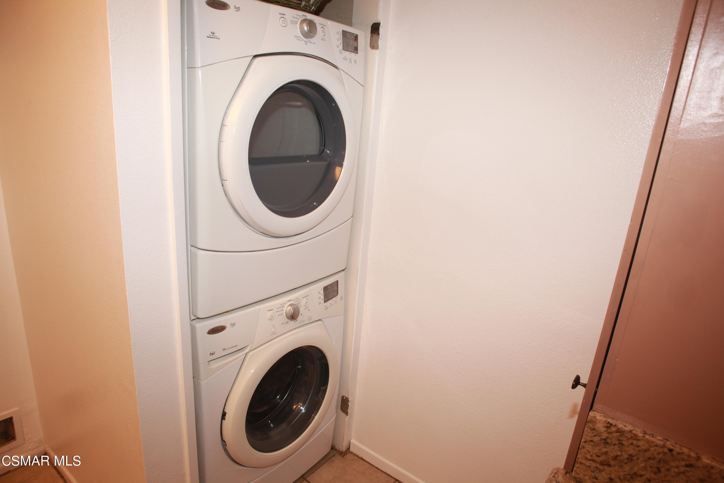 2328 Archwood Lane, 68