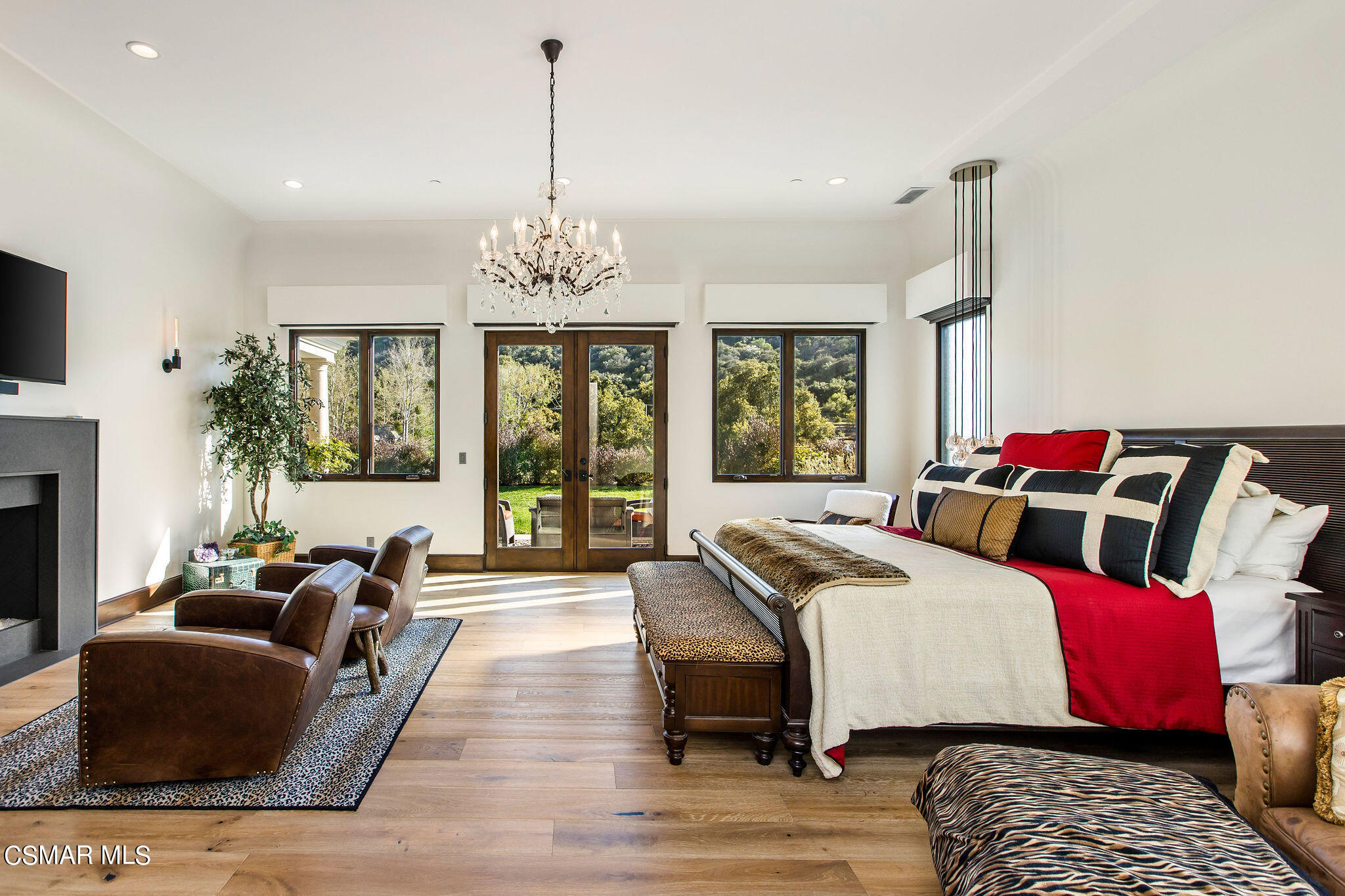 650 Williamsburg Court