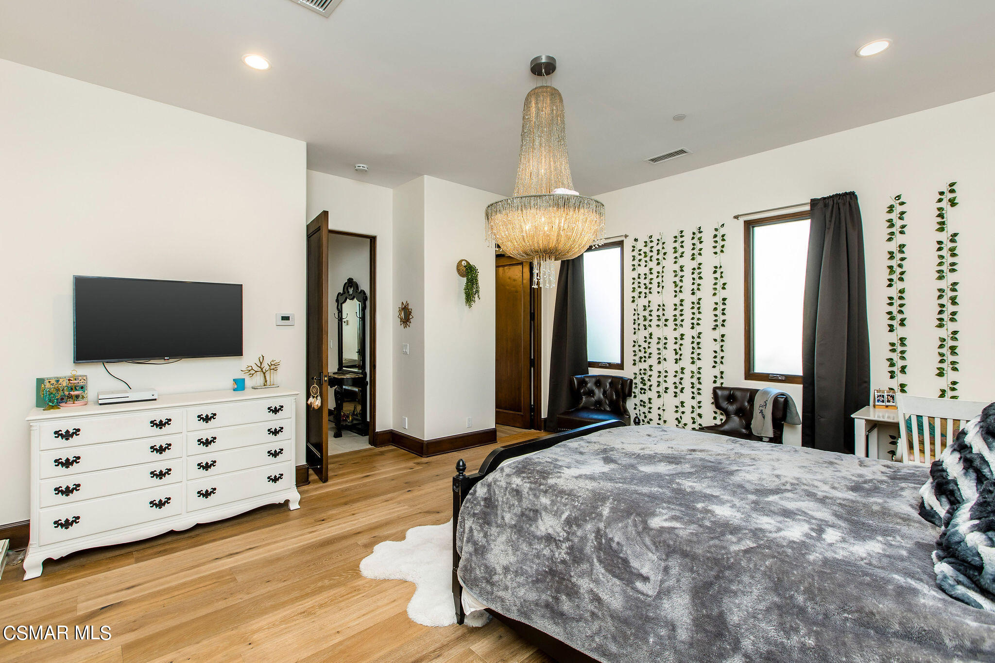 650 Williamsburg Court