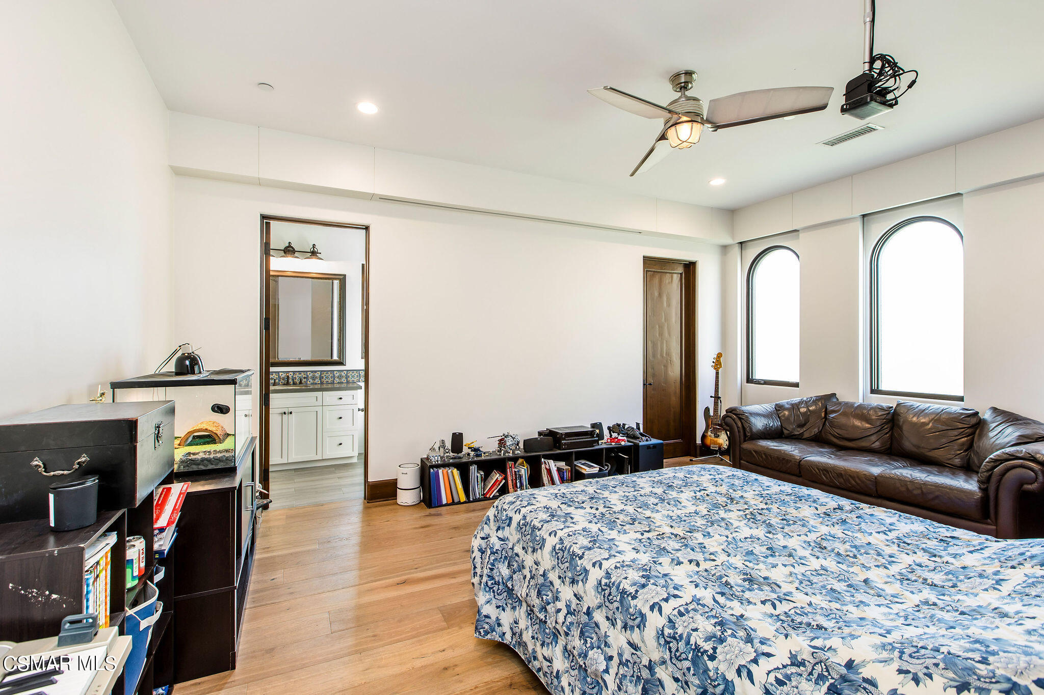 650 Williamsburg Court