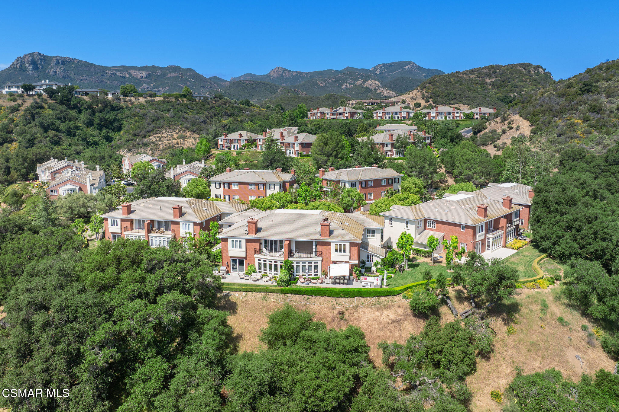 2479 Swanfield Court