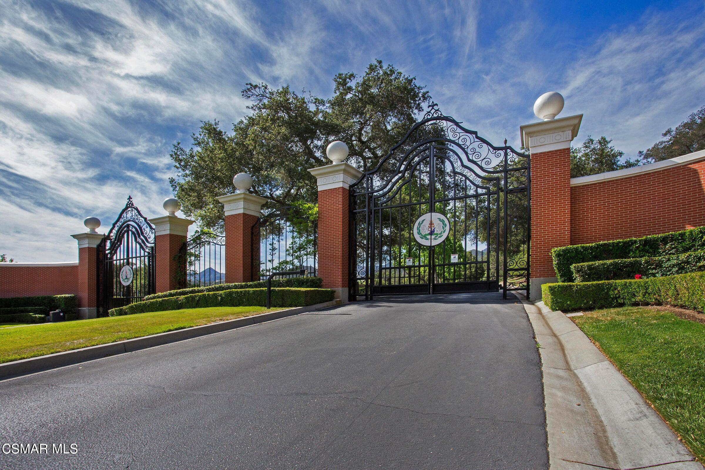 2479 Swanfield Court