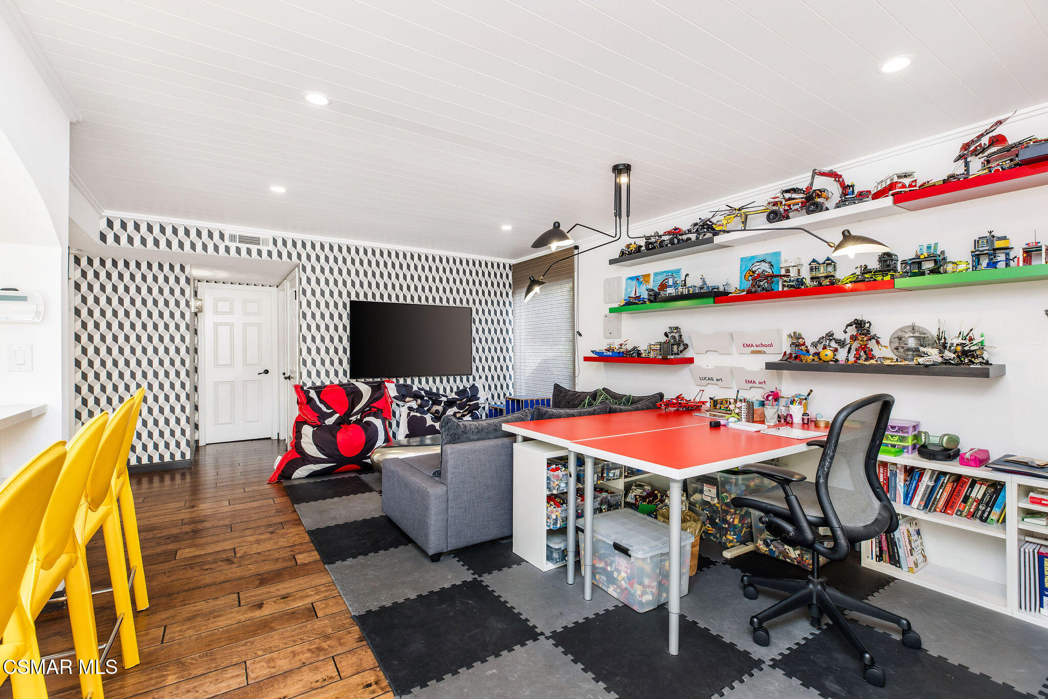 2004 Bridgegate Court