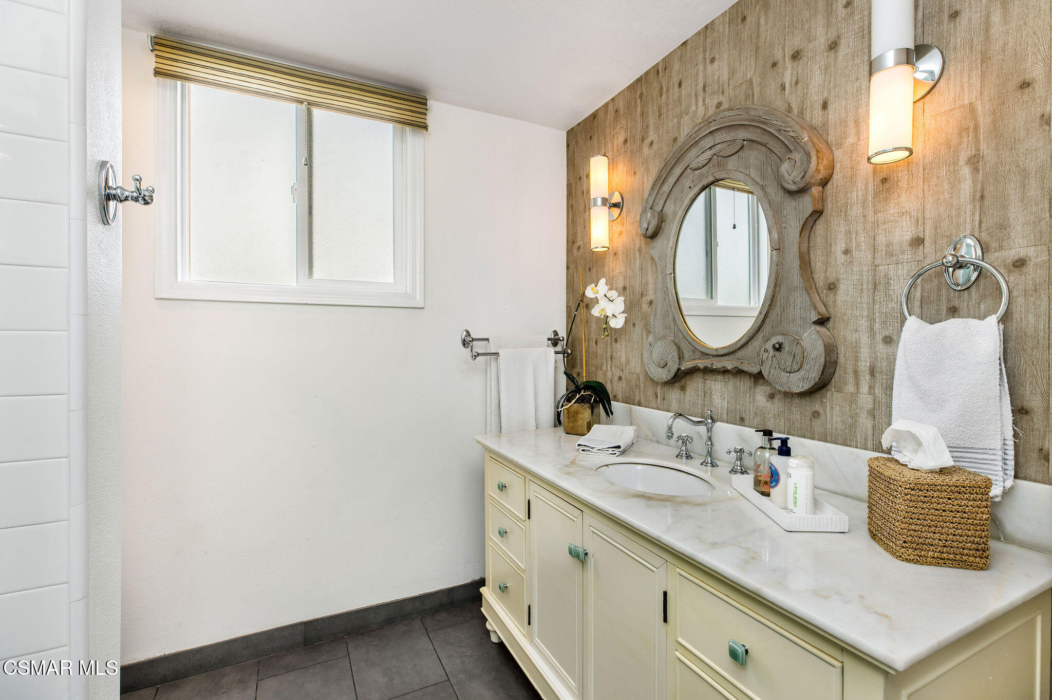 2004 Bridgegate Court