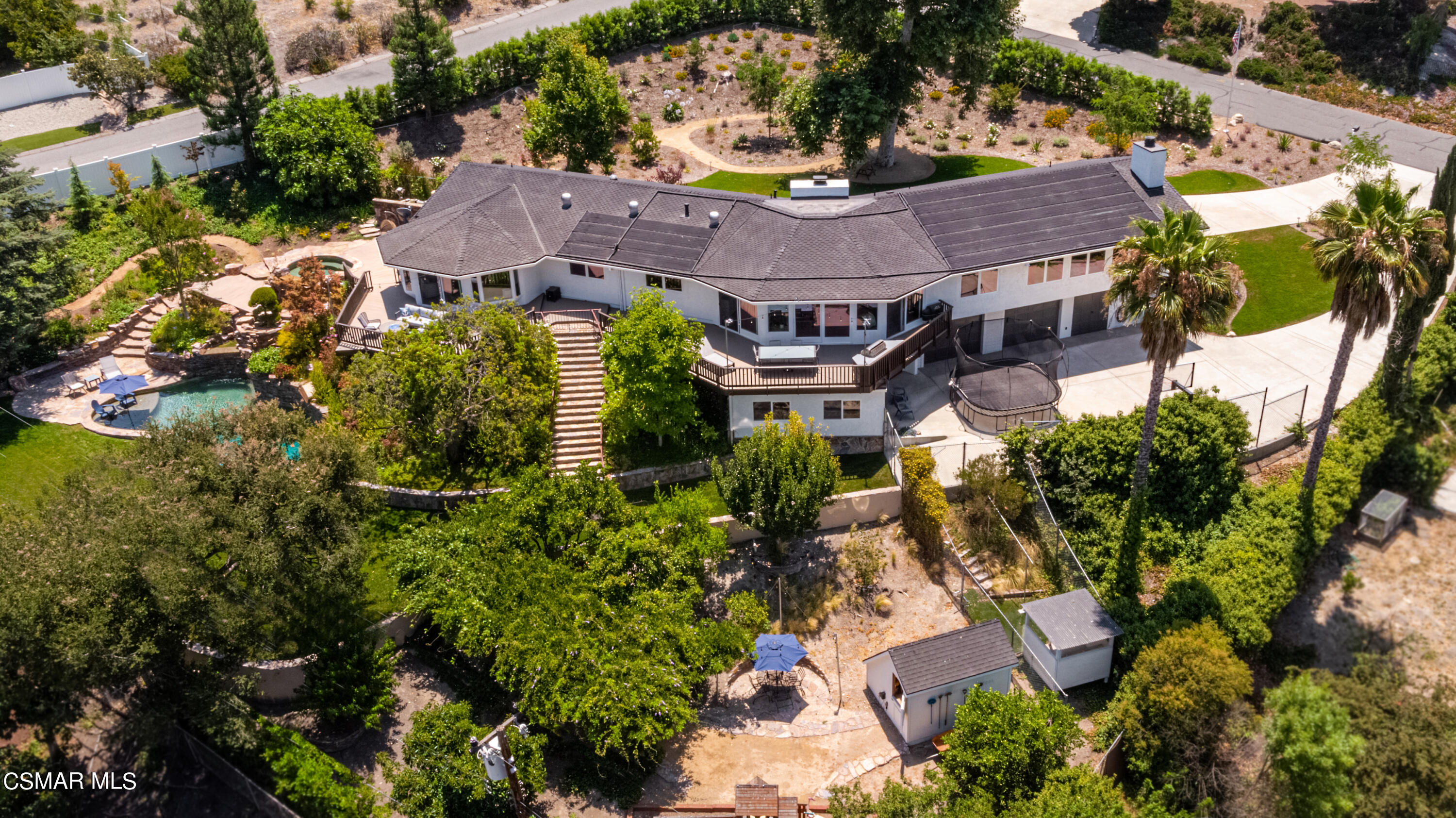 1381 La Peresa Drive