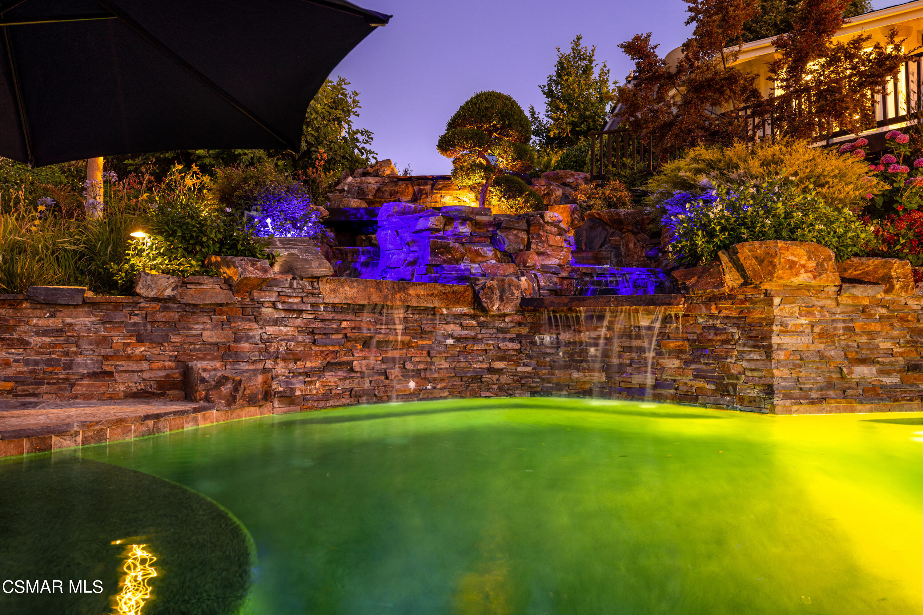 1381 La Peresa Drive