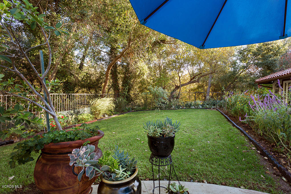 4090 Cresthaven Drive