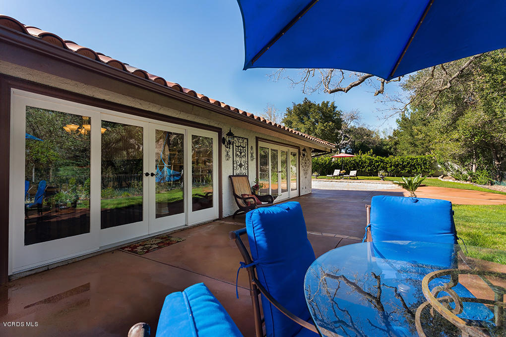 4090 Cresthaven Drive