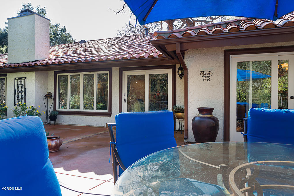 4090 Cresthaven Drive