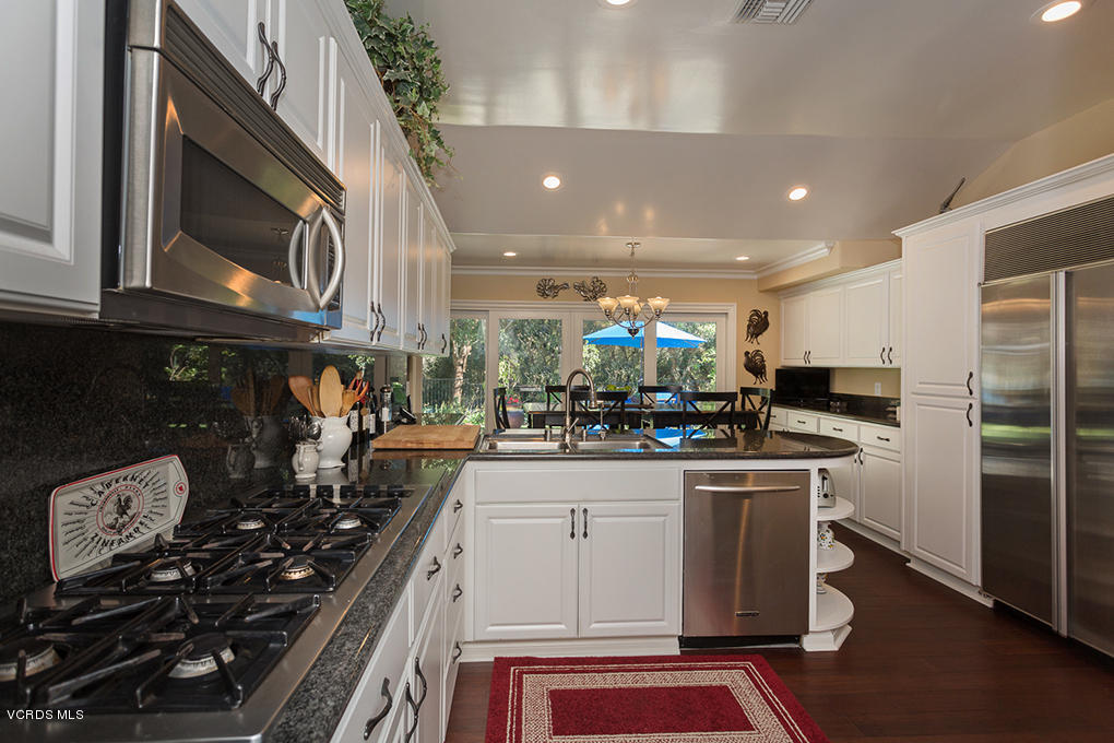 4090 Cresthaven Drive