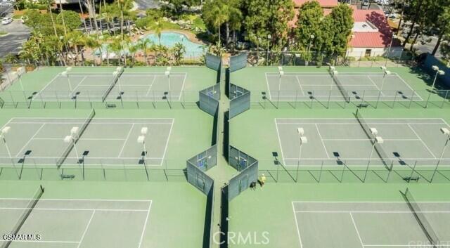 5525 Canoga Avenue, 307