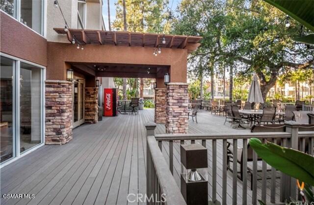 5525 Canoga Avenue, 307