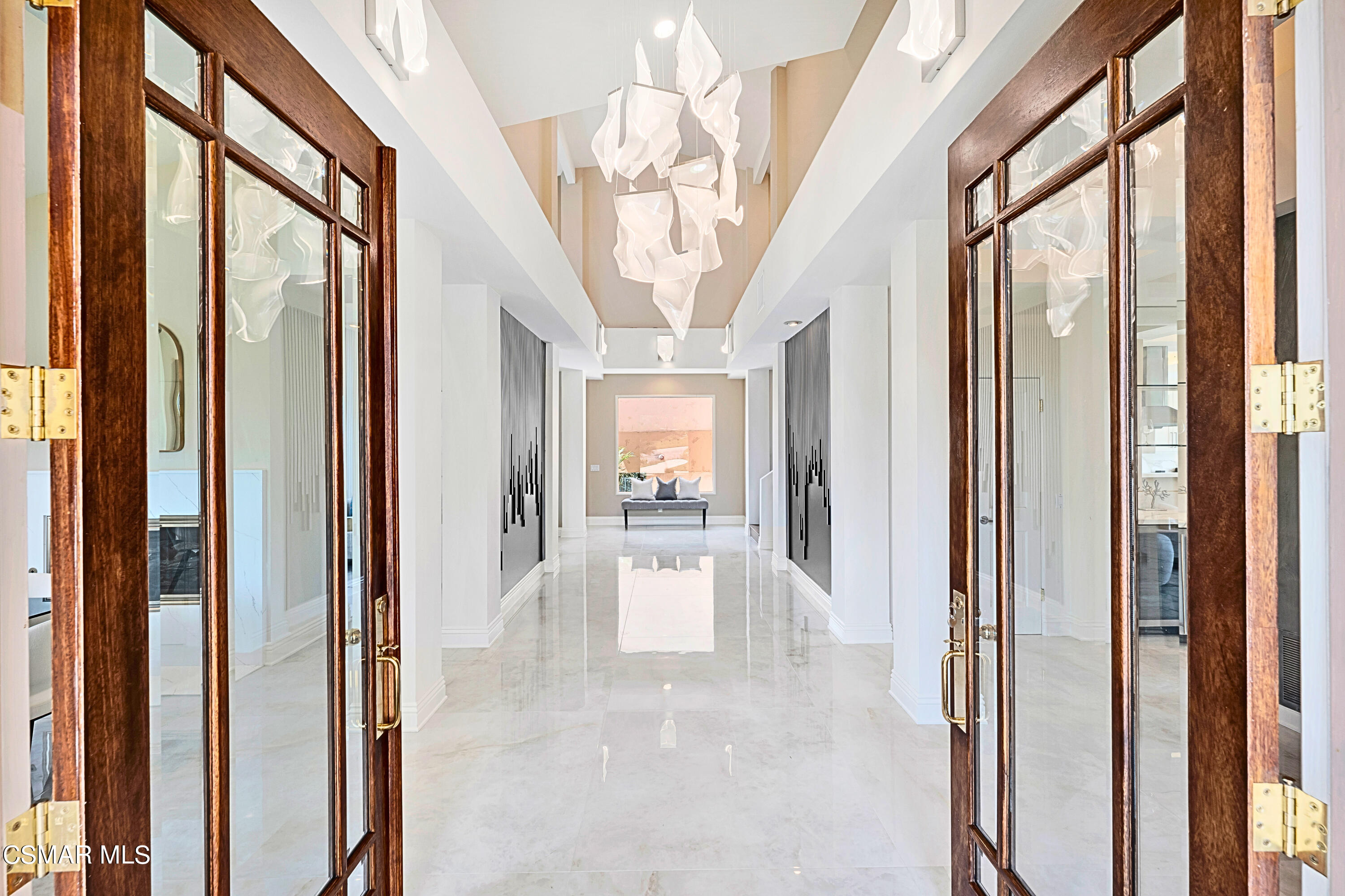 1687 Castlebridge Court