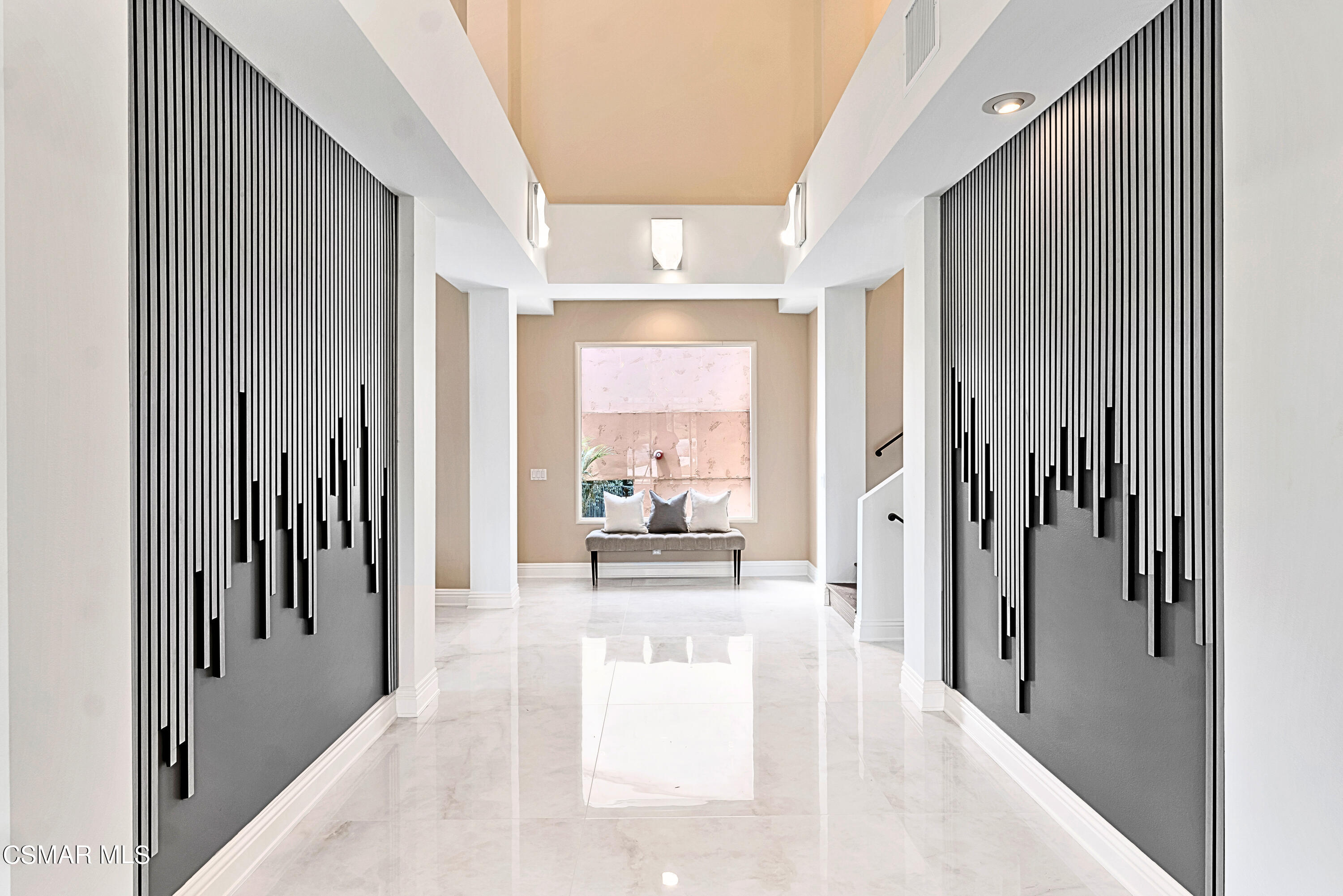 1687 Castlebridge Court