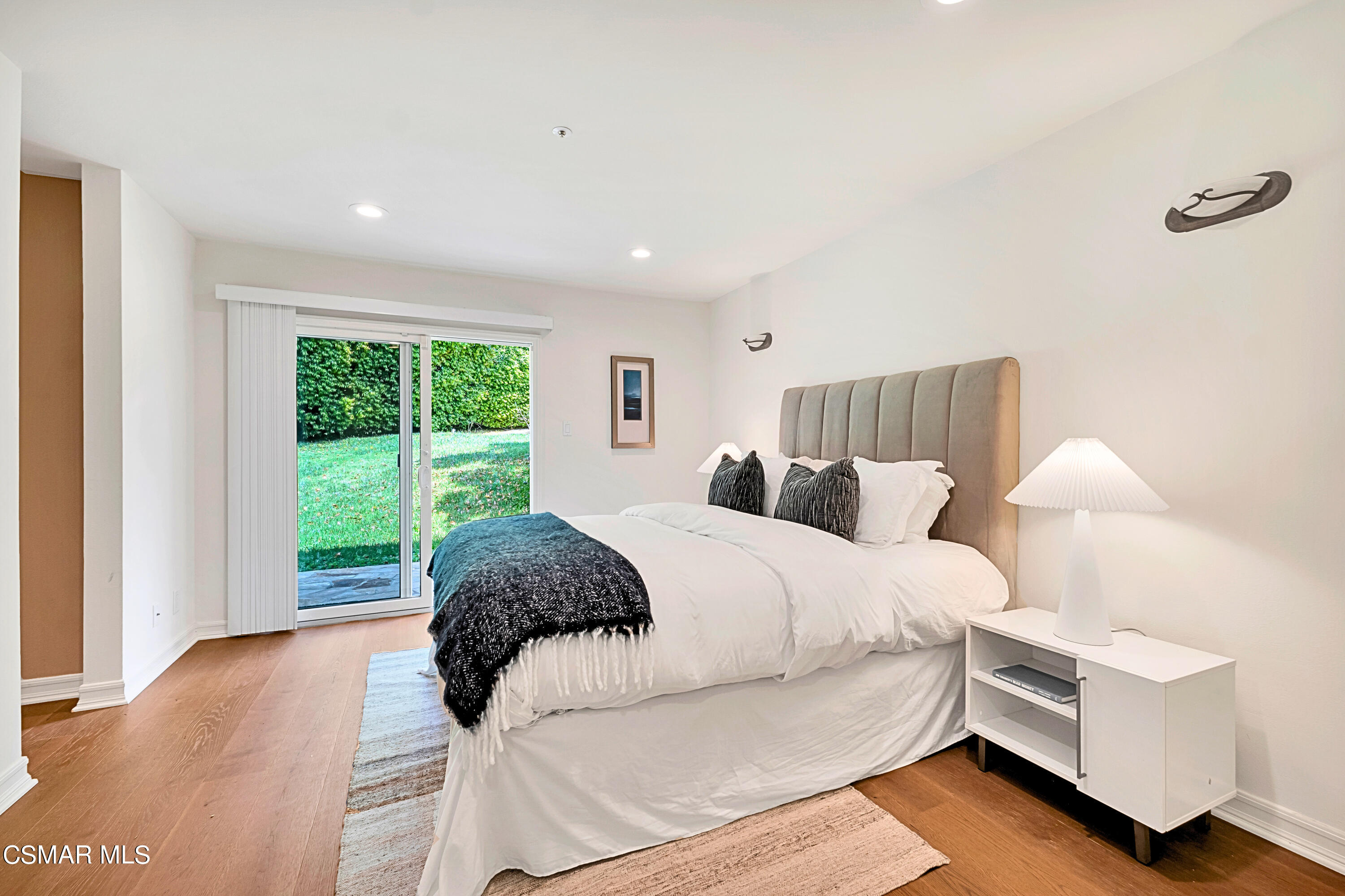 1687 Castlebridge Court