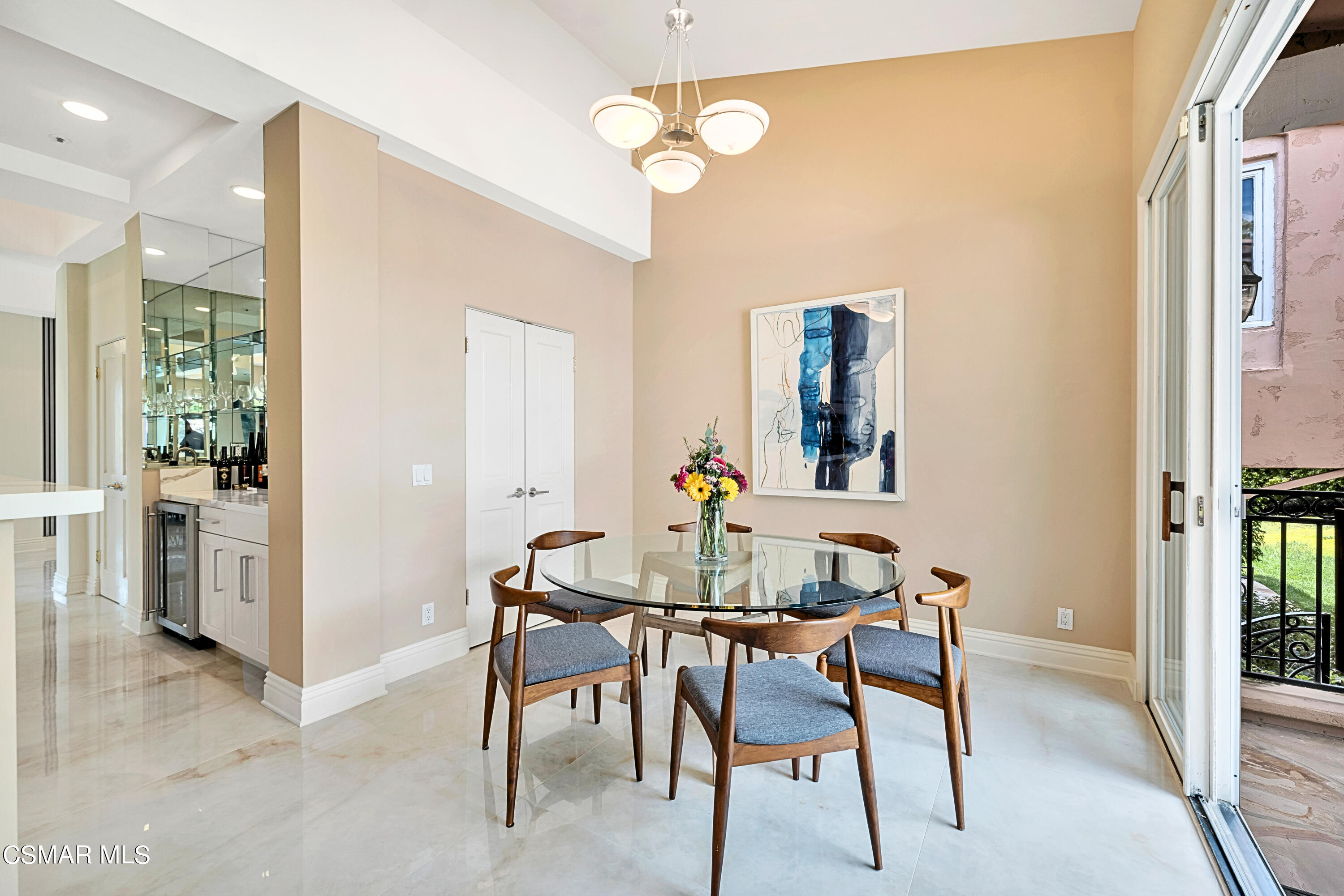 1687 Castlebridge Court