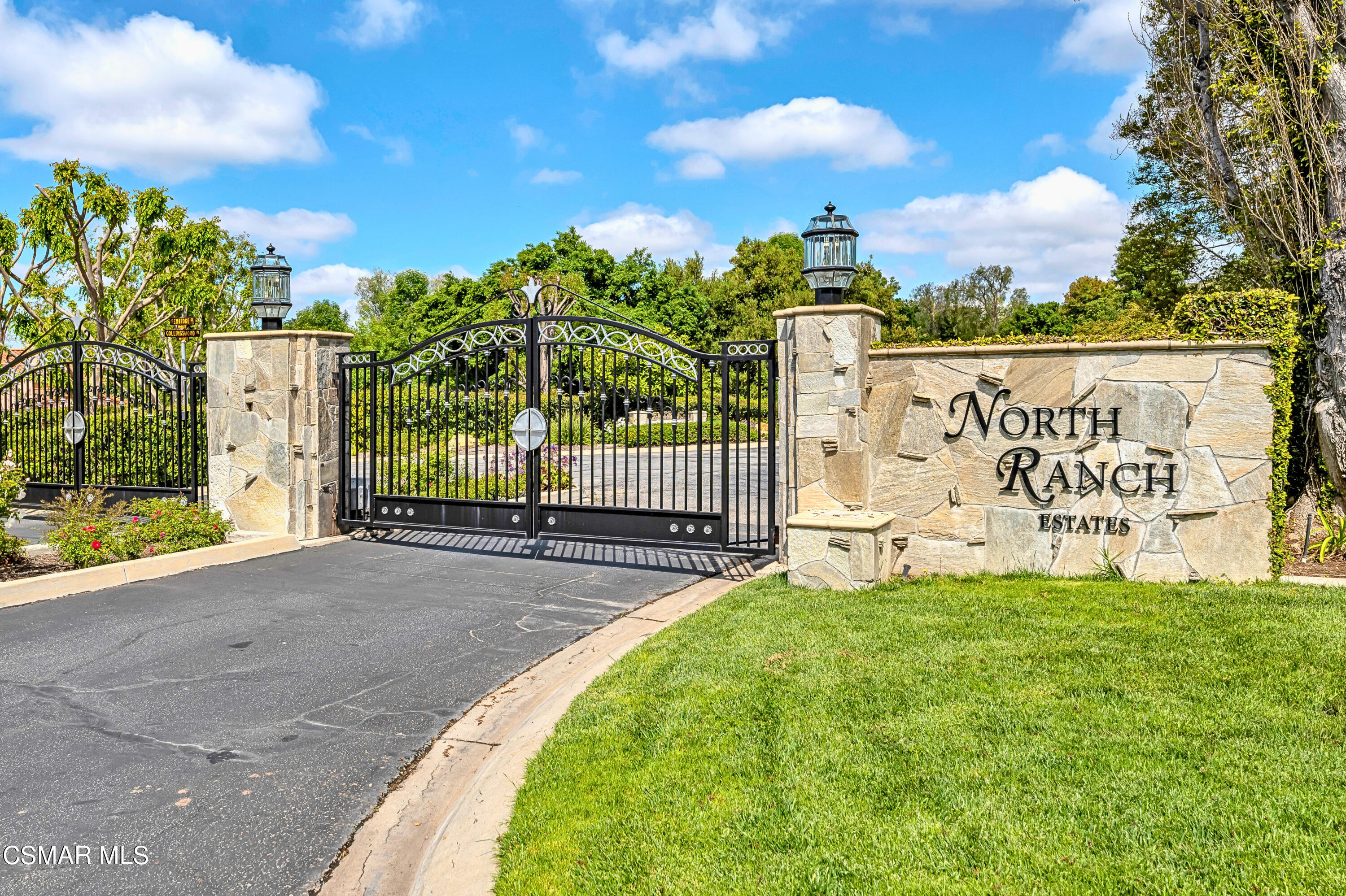 1687 Castlebridge Court