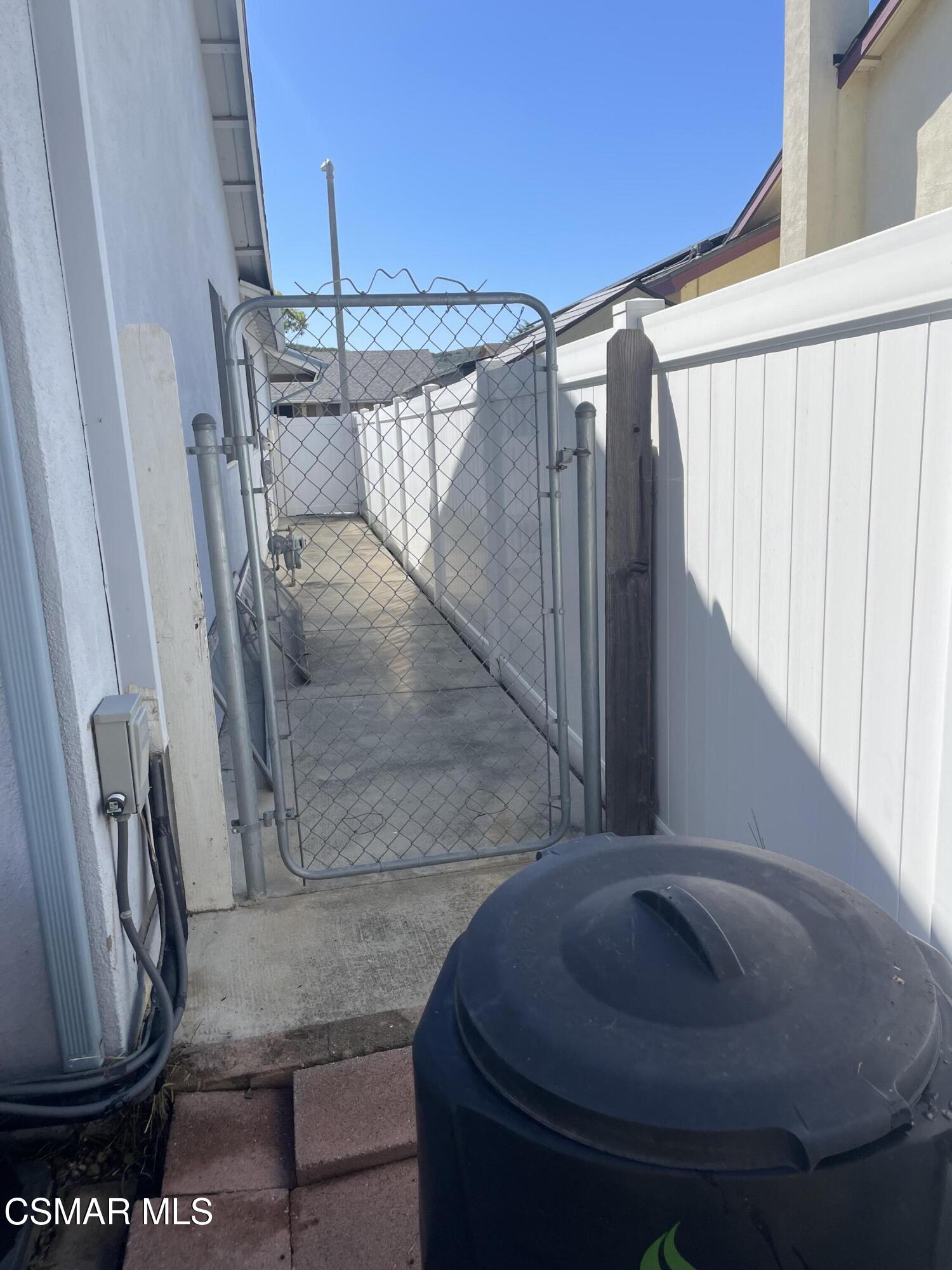 659 Flaming Star Avenue