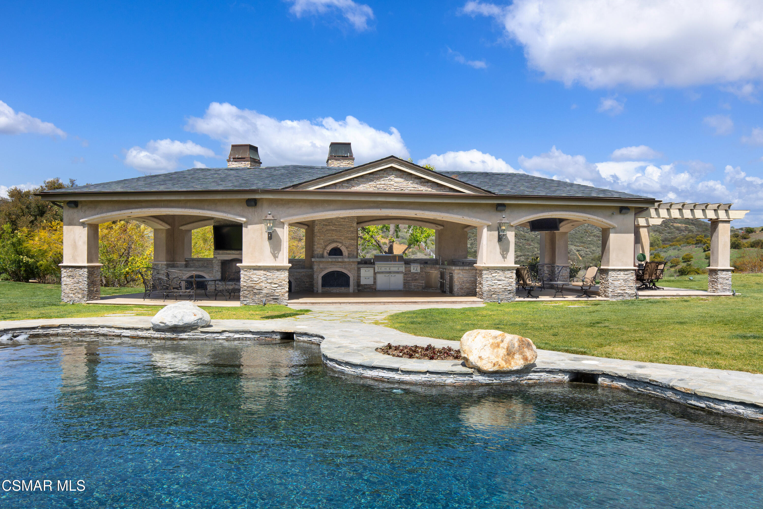 2200 White Stallion Road