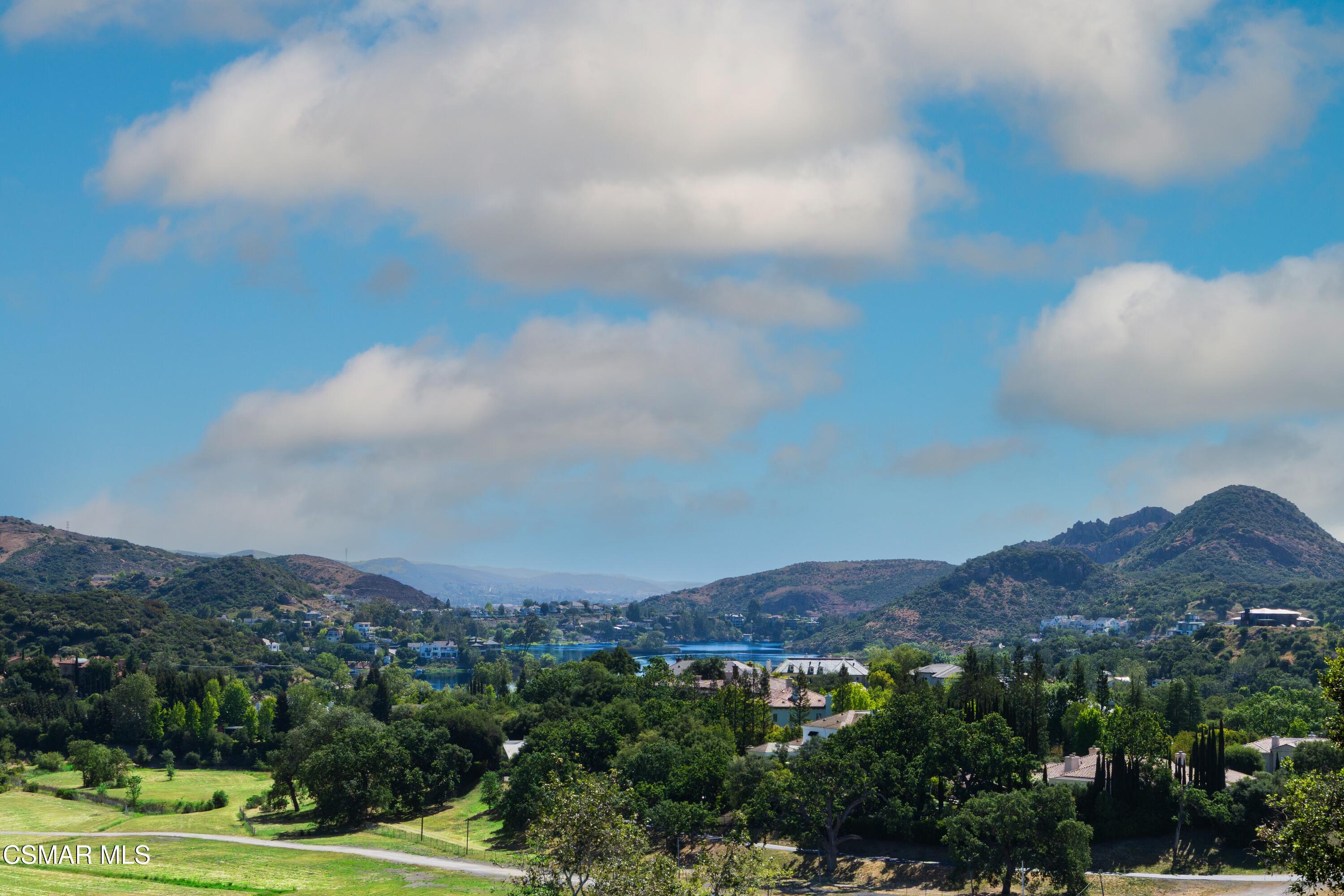 2366 Heatherbank Court