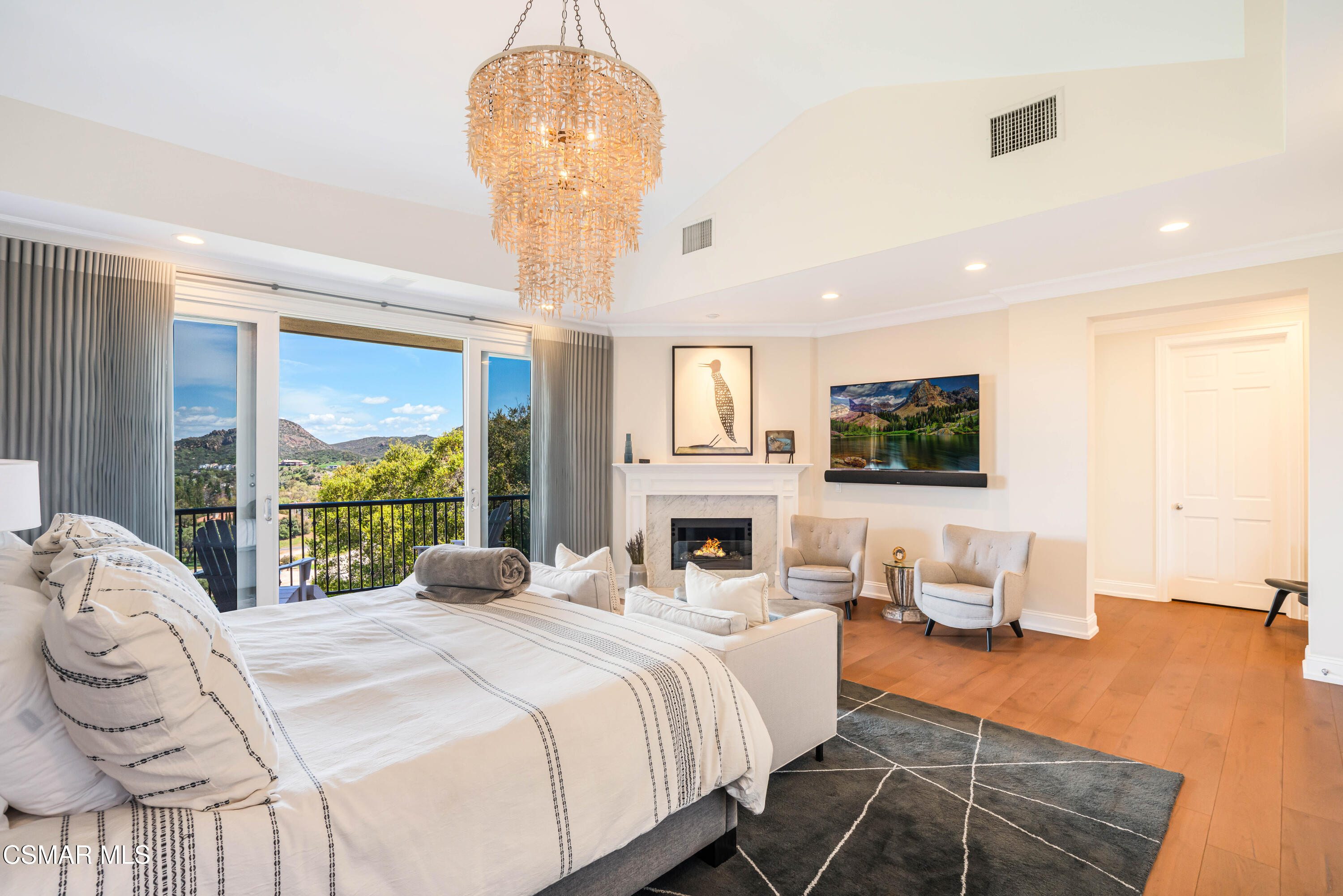 2366 Heatherbank Court