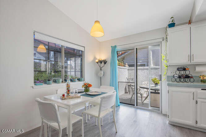 950 Quarterhorse Lane