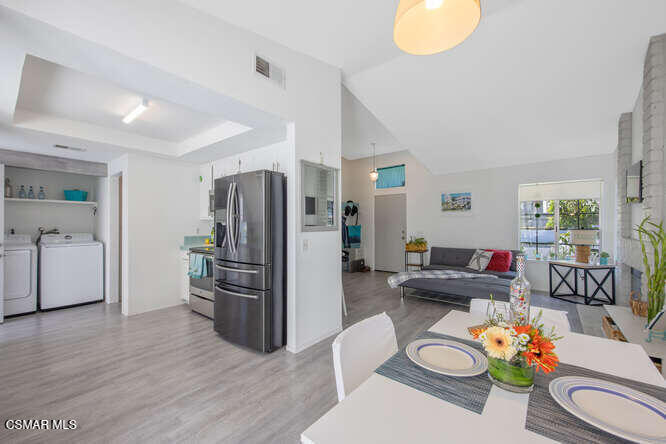 950 Quarterhorse Lane