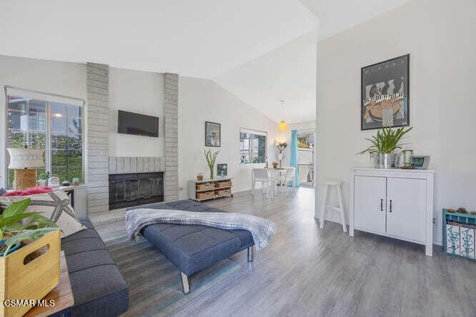 950 Quarterhorse Lane