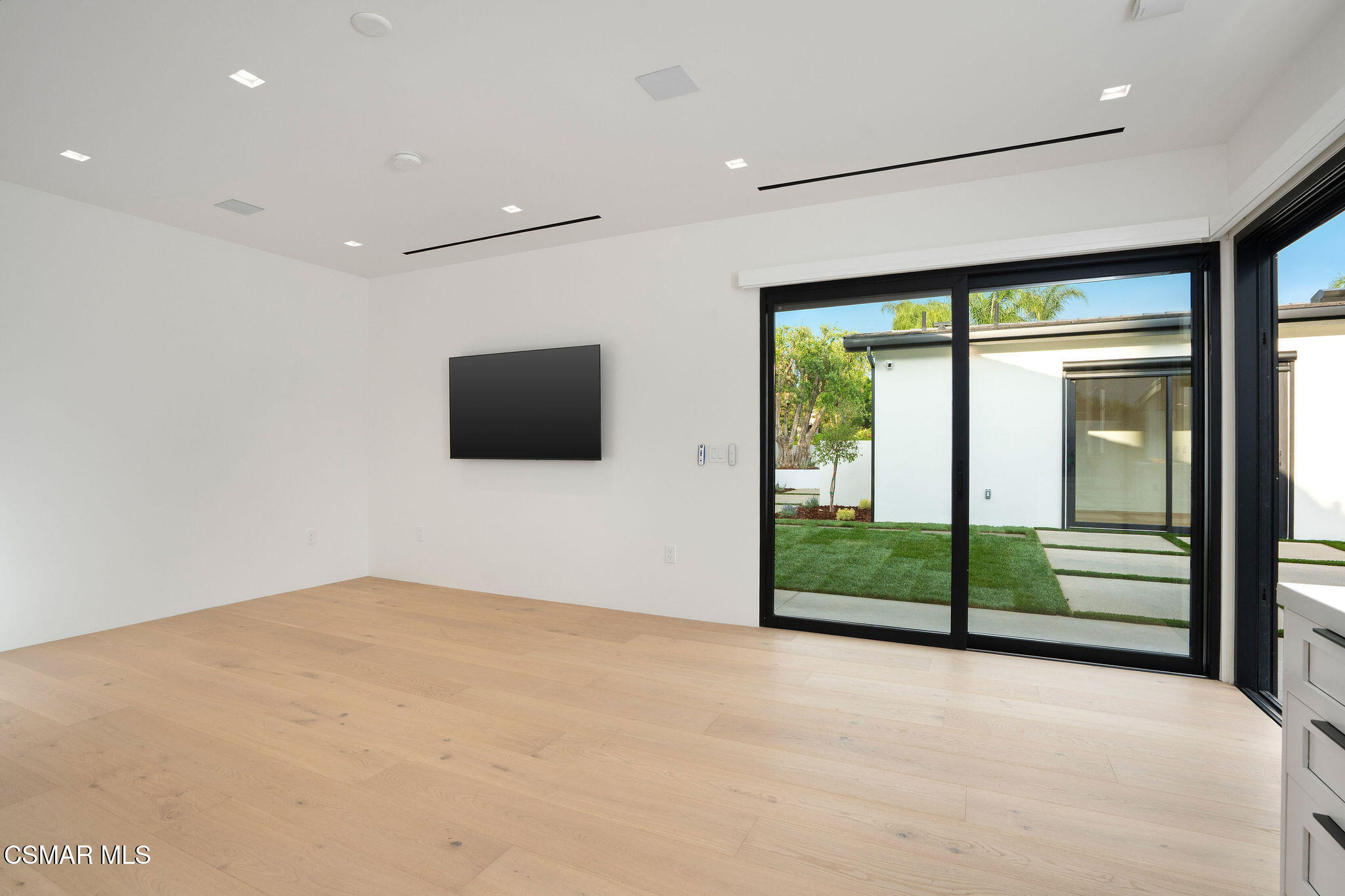 32001 Watergate Court