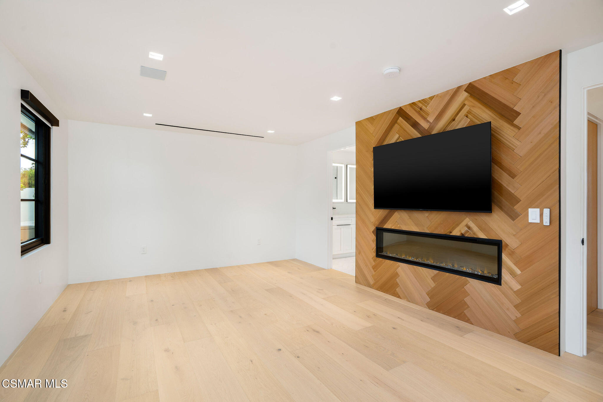 32001 Watergate Court