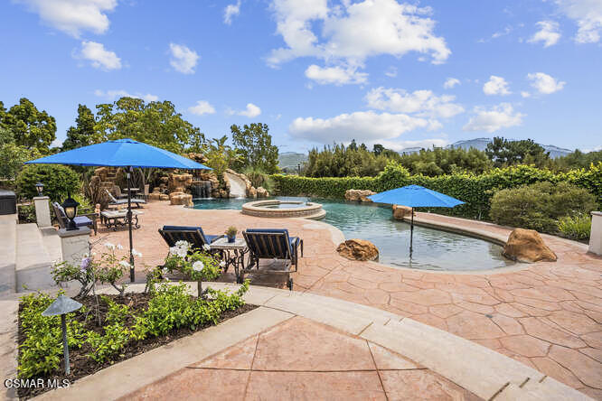 5326 Calarosa Ranch Road